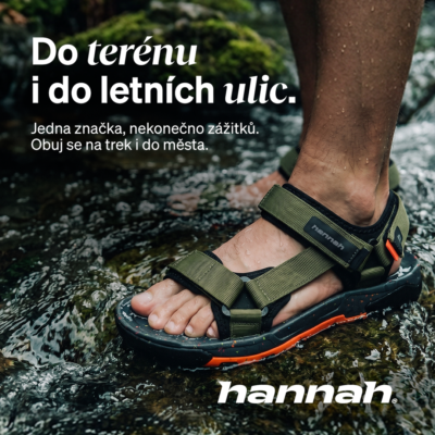 obrázek obsahuje: Jedna značka, nekonečno zážitků. Obuj se na trek i do města.